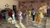 Утренник "Осеннее кафе" в старших группах №3, №7 (отдельно).