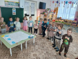 Коллективная аппликация во 2-ой мл.гр "Ласточки"