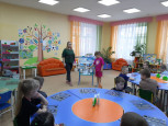 Познавательное развитие  «Как поссорились март и февраль»