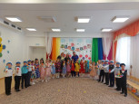 «Художник и краски»