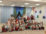 «В поисках новогодней песенки»