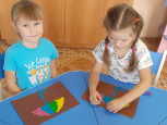 Пластилинография "Разноцветные зонтики"