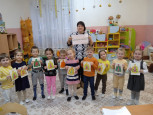 Народные промыслы в средней гр.