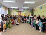 8 Марта праздник милых женщин.
