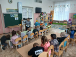 апрель