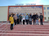 Идём в театр (6+) "У ковчега в восемь"