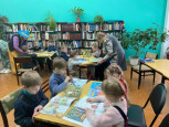 "Книжные пенаты"