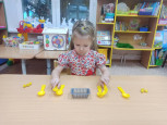 Межполушарное  развитие детей младшего дошкольного возраста с помощью образовательных кинезиологических упражнений, сказок